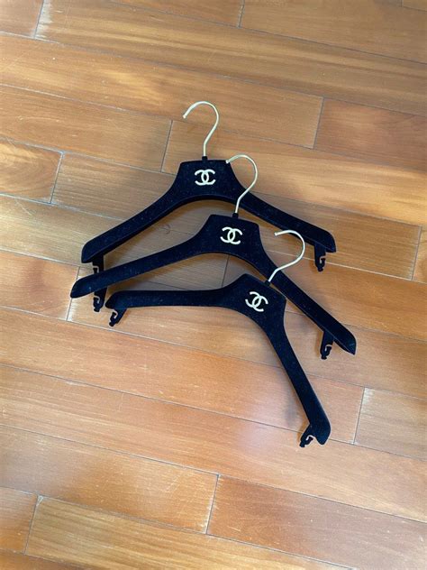 Chanel hangers, 女裝, 外套及戶外衣服 